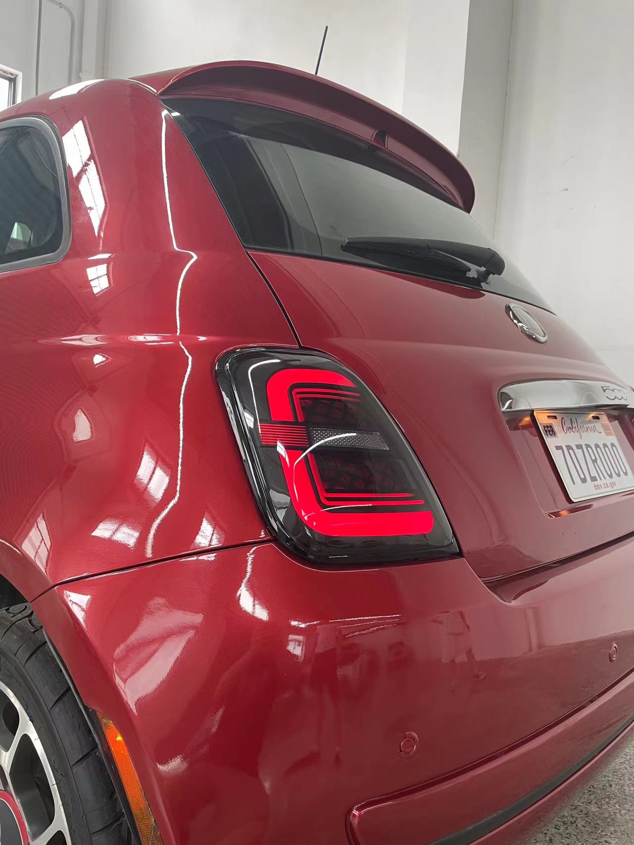 One set of LED tail lights for 2012-2019 Fiat 500 Abarth North America version