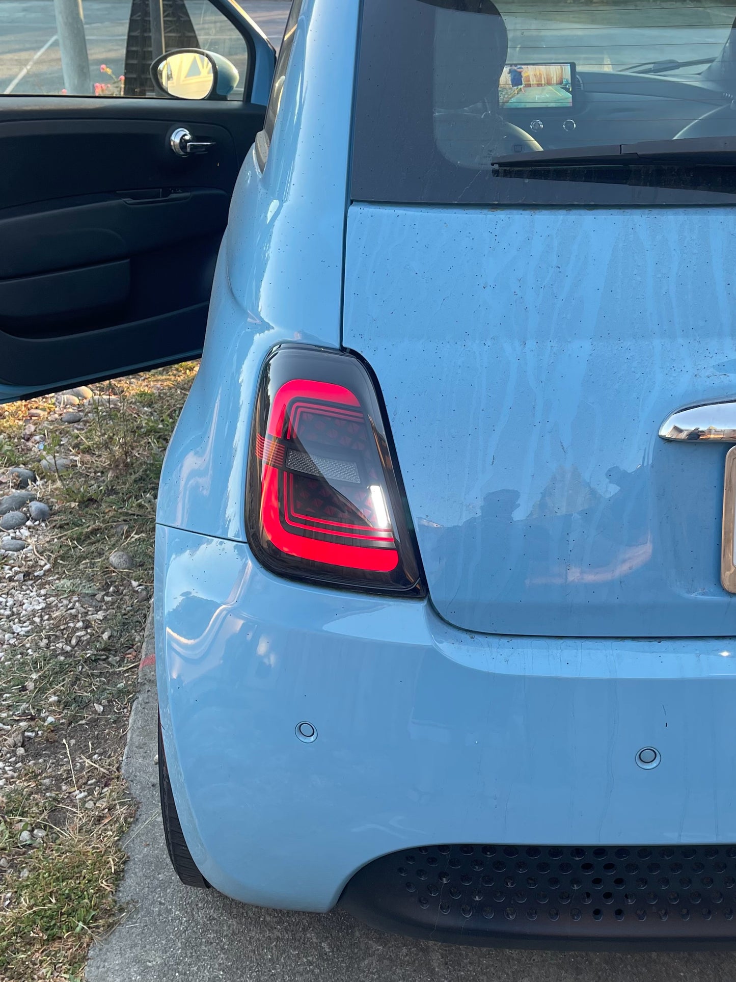 One set of LED tail lights for 2012-2019 Fiat 500 Abarth North America version