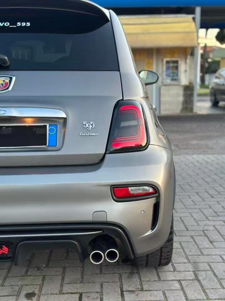 One set of LED tail lights for 2012-2019 Fiat 500 Abarth North America version