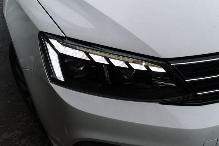 LED headlight for VW Jetta MK6